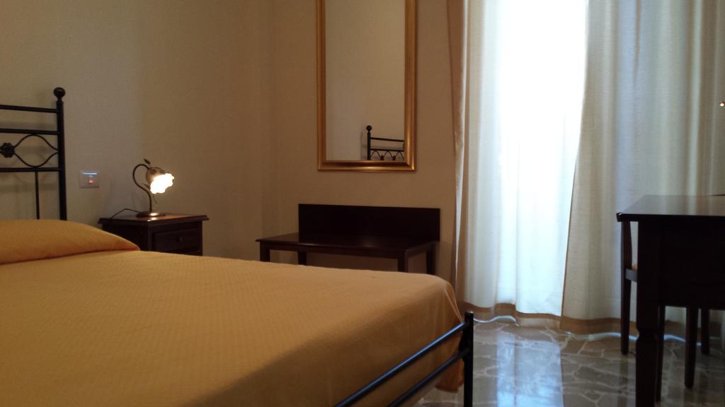 SantʼAlessio Siculo B&B Capo Sant'Alessio الغرفة الصورة